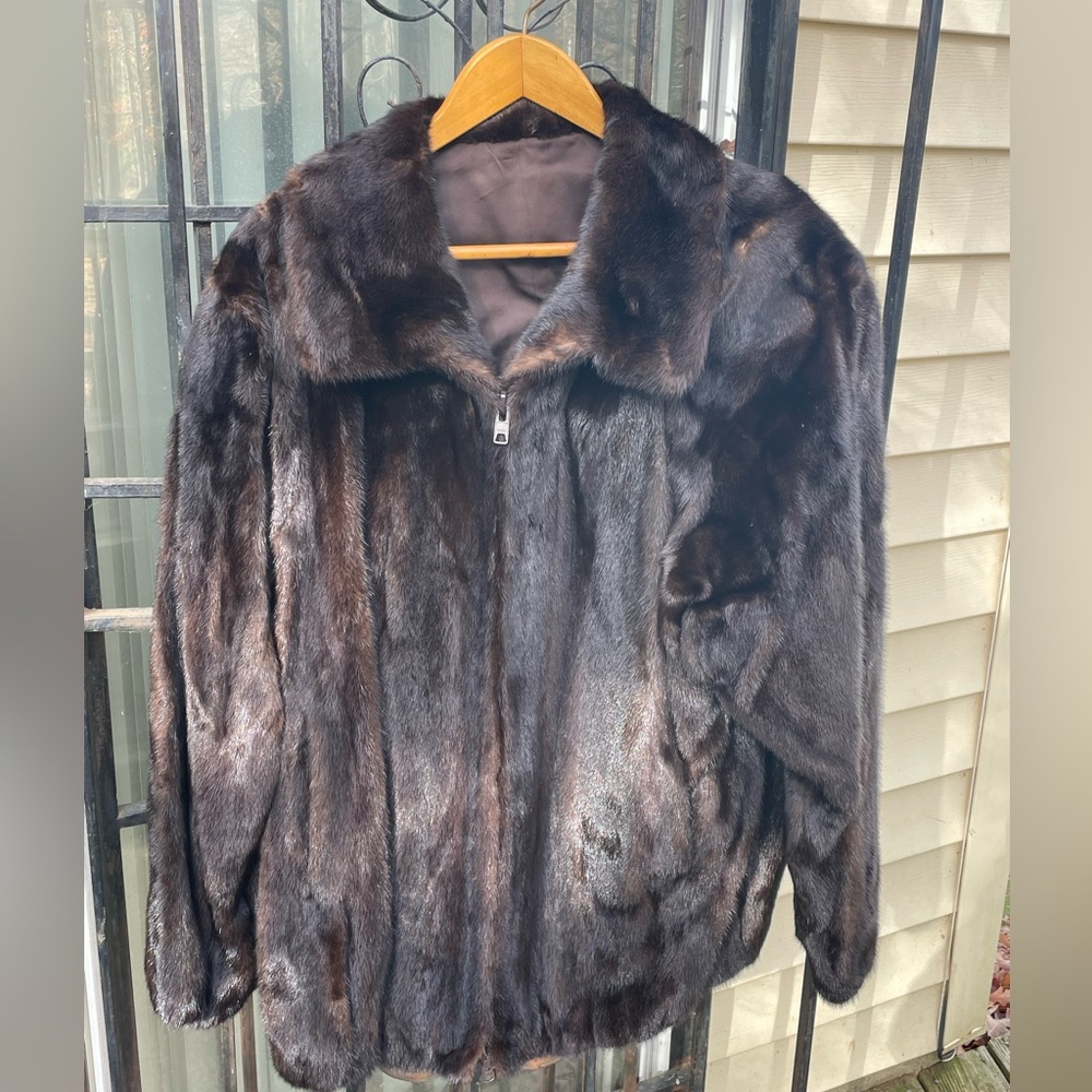 Brown official Female mink which is the best. XL
